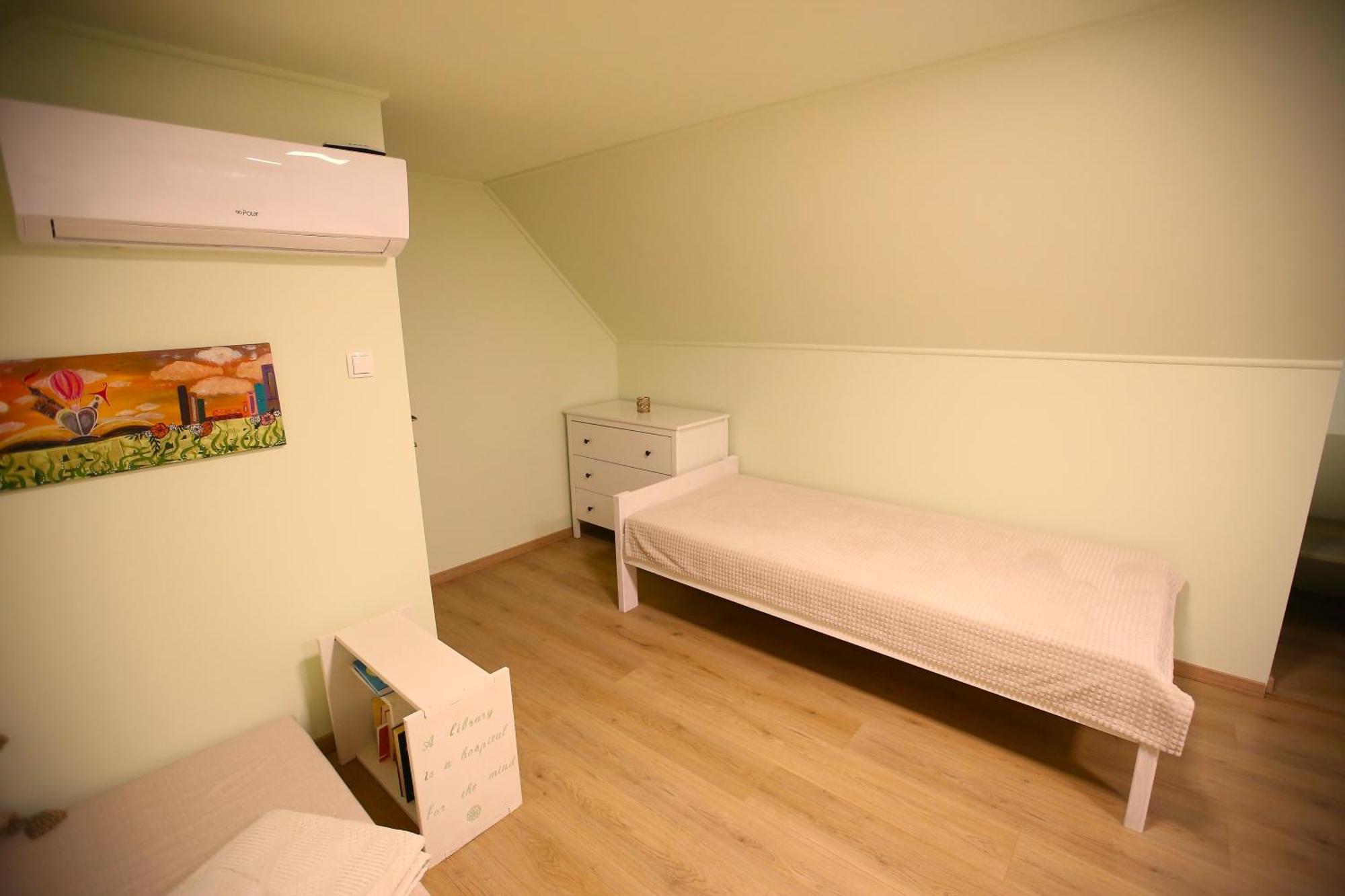 Goher Pince Es Vendeghaz Apartment Csaszartoltes Luaran gambar